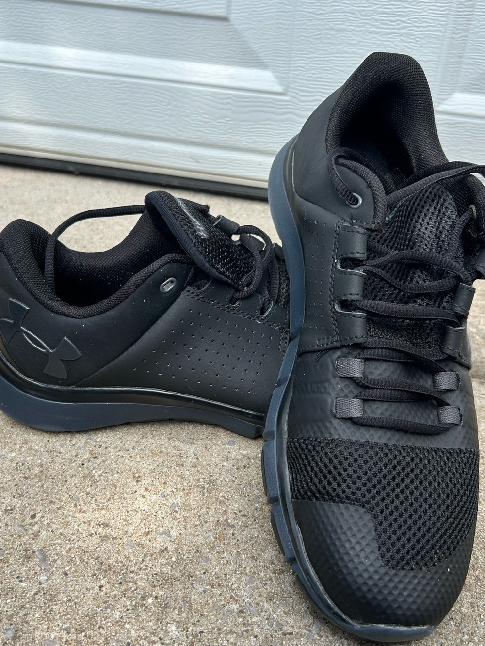 Under Armour Men’s Black Athletic Training Shoes